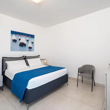 Yourhome - Solantis Villa